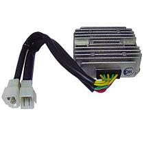 DZE 04172308 - Regulador 12V - Trifase - CC - 7 Cables